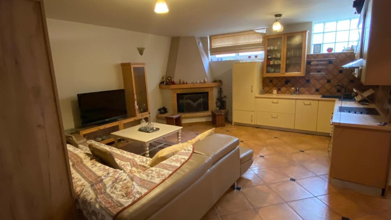Seaside Family Apartment - Kalamata Farai Екстер'єр фото
